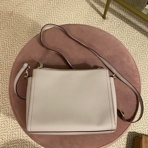 Lo and Sons “The Pearl” crossbody